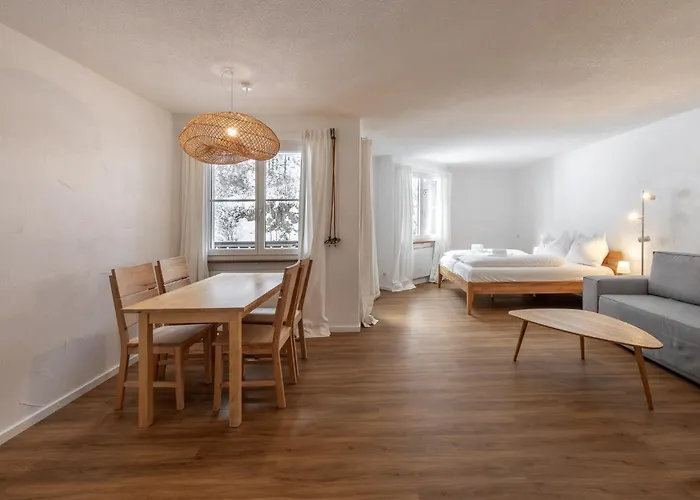 2302 Charmante 2,5-zimmer-wohnung Mit Suedbalkon Und Stilvoller Einrichtung Apartment *