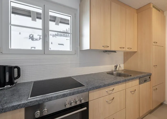 2302 Charmante 2,5-zimmer-wohnung Mit Suedbalkon Und Stilvoller Einrichtung Apartment *